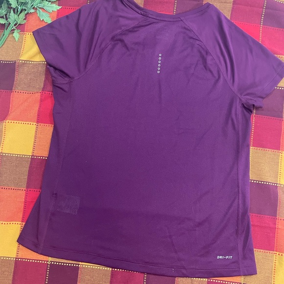 Nike Running shirts - Picture 7 of 12